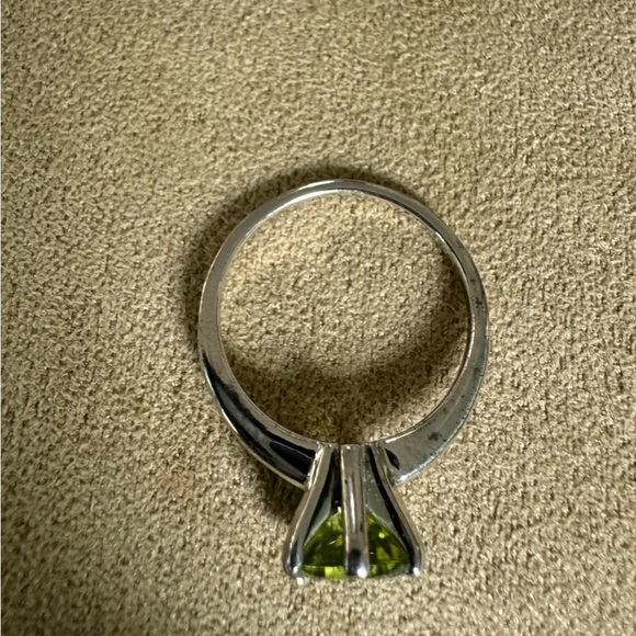 Vintage peridot ring - Picture 6 of 7